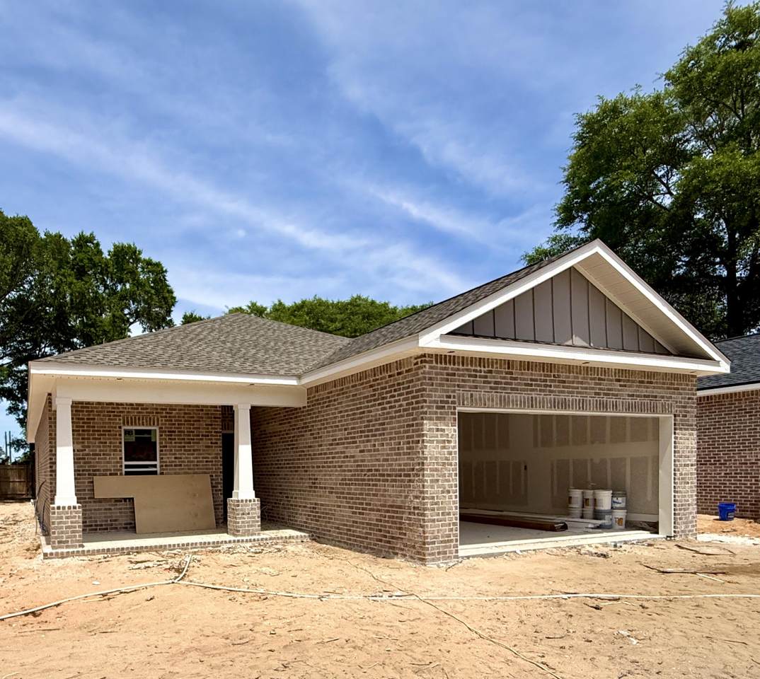 1607A 26th Street - Photo 1