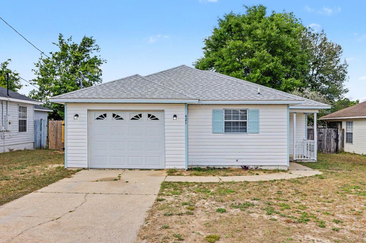 421 Apple Drive - Photo 1