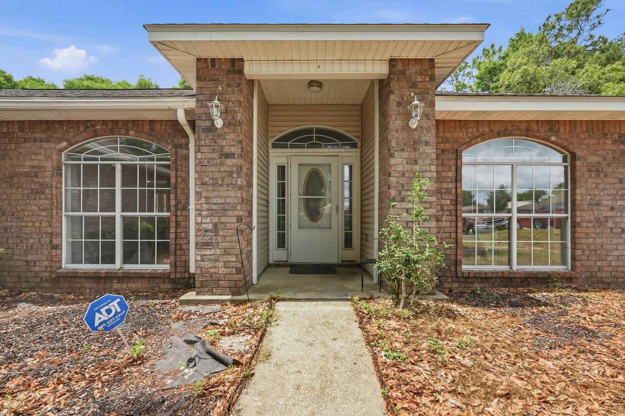 123 Steeplechase Drive - Photo 1