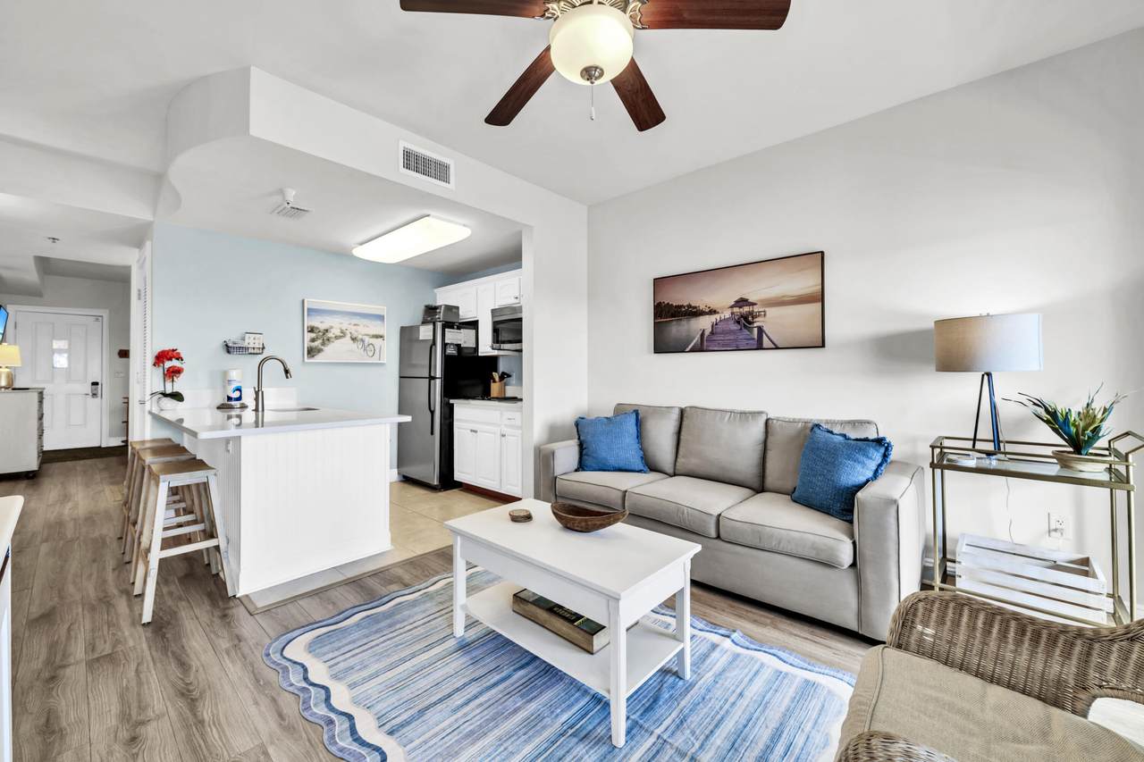 114 Carillon Market Street - Photo 1