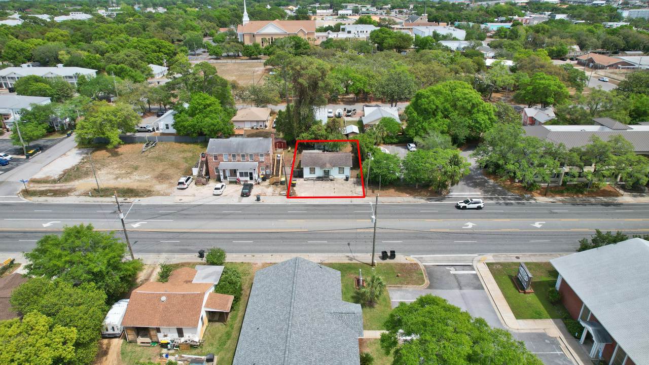 127 Beal Parkway - Photo 1
