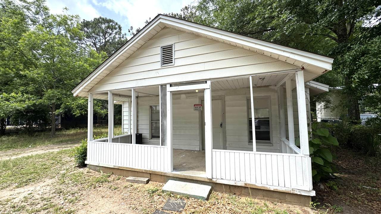 1018 Wilson Street - Photo 1
