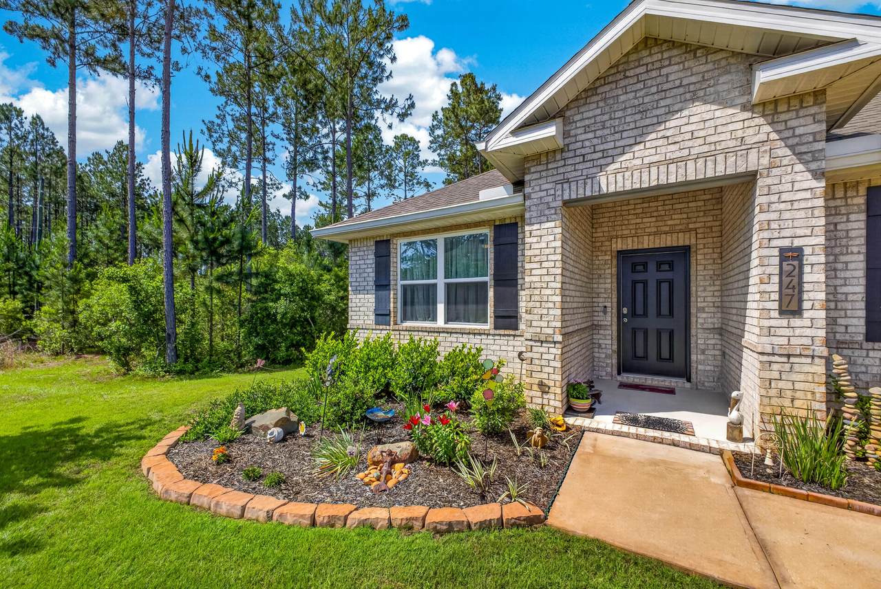 247 Sky Way - Photo 1