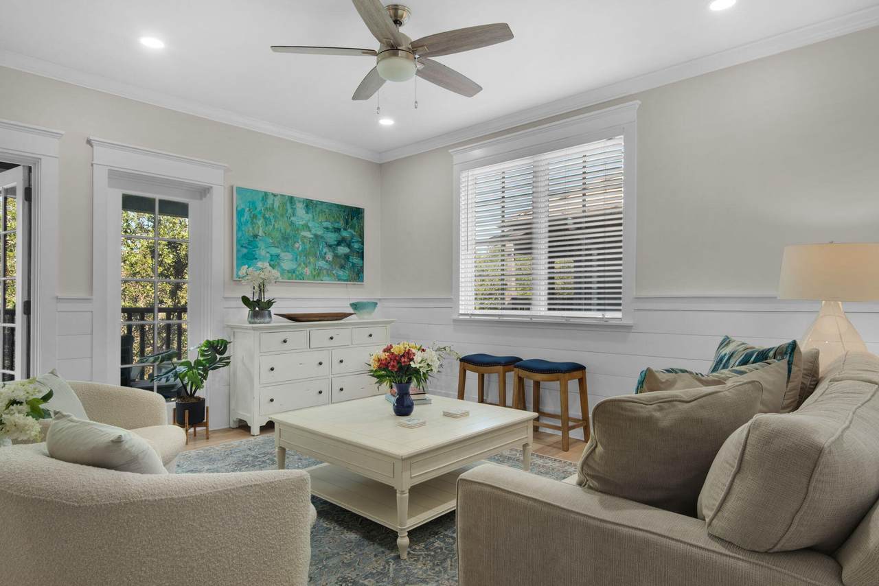 108 Georgetown Avenue - Photo 1