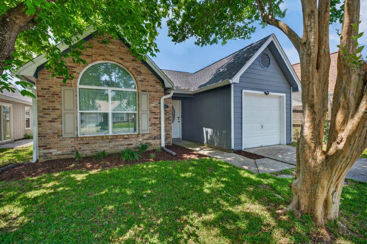 3022 Yorktown Circle - Photo 1