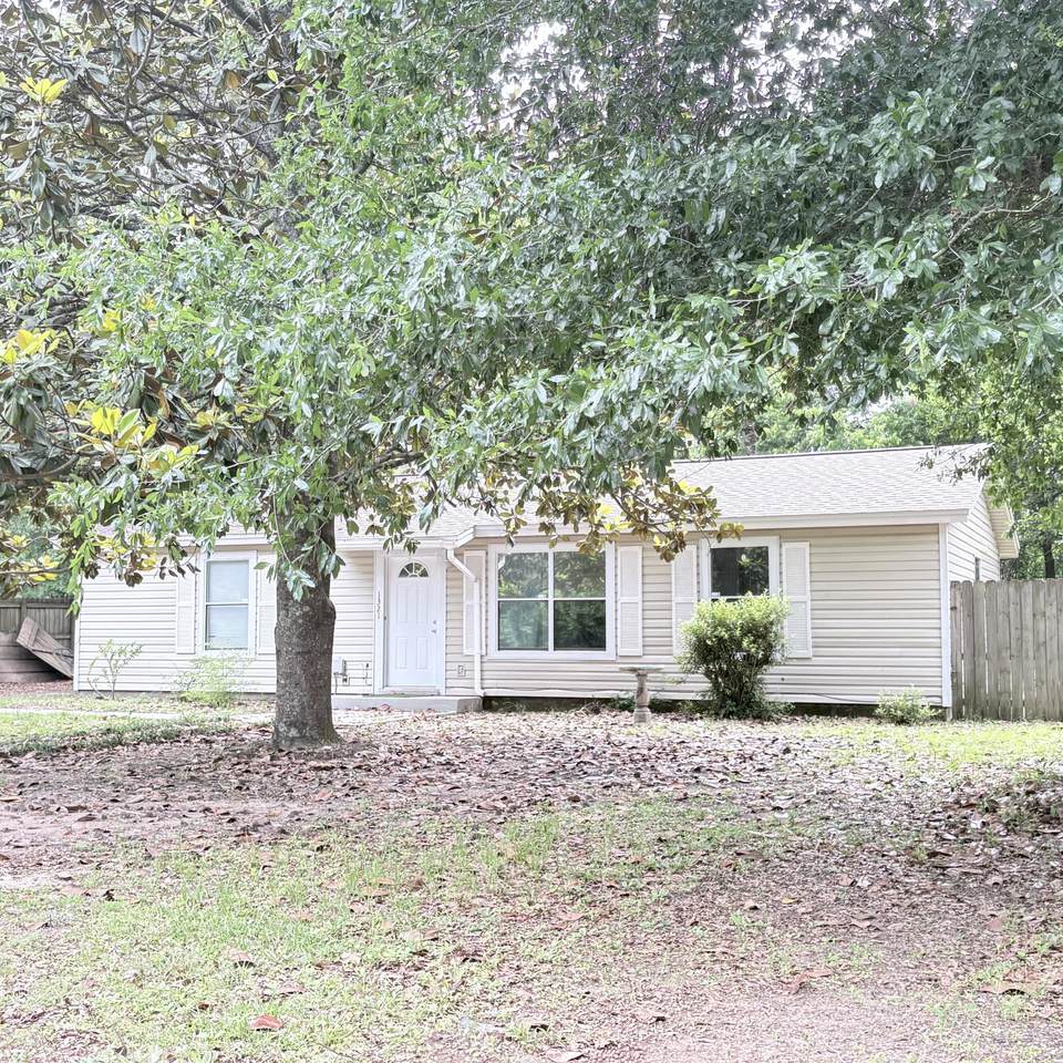 1321 Sunshine Drive - Photo 1