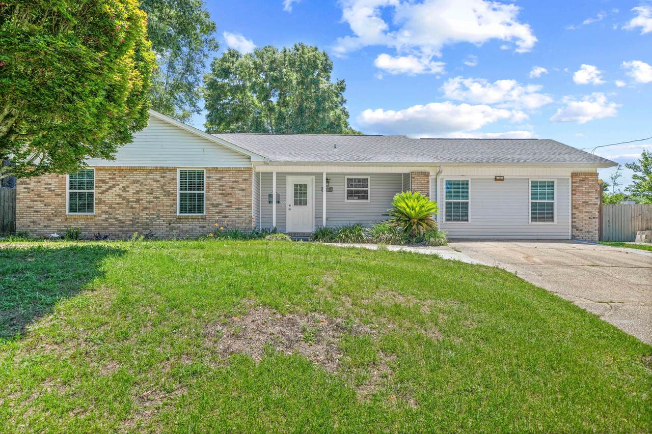 3010 Windsor Circle - Photo 1