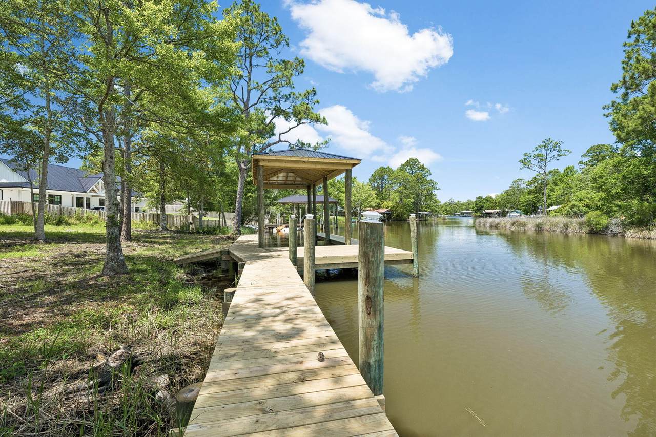 92 Waterside Lane - Photo 1