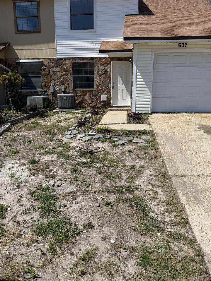 637 Sandalwood Drive - Photo 1