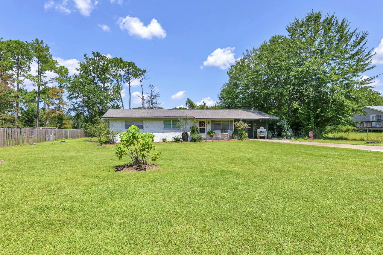 90 Jones Drive - Photo 1