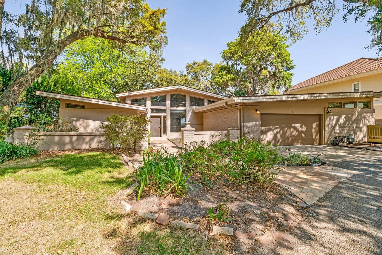 110 Highpoint Drive - Photo 1