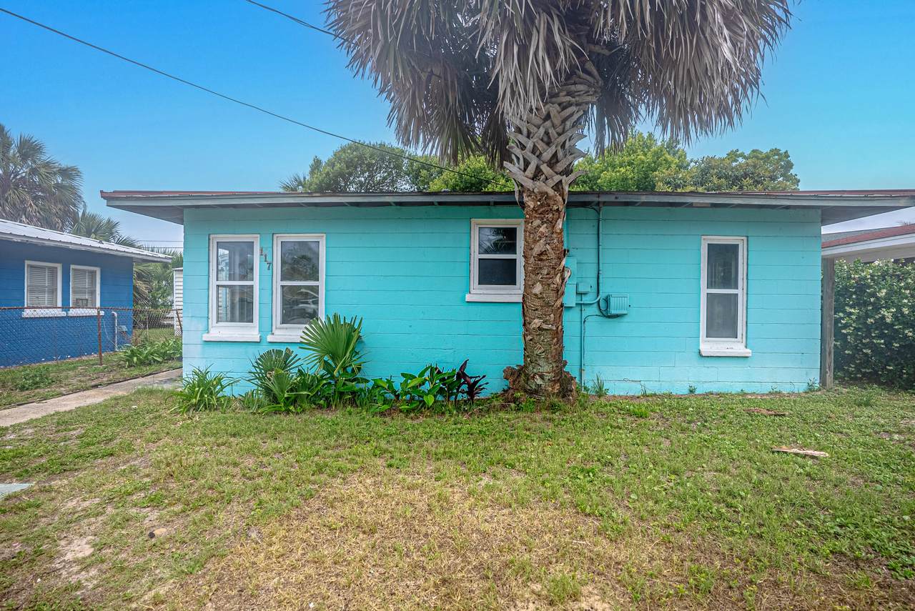117 Christmas Tree Lane - Photo 1
