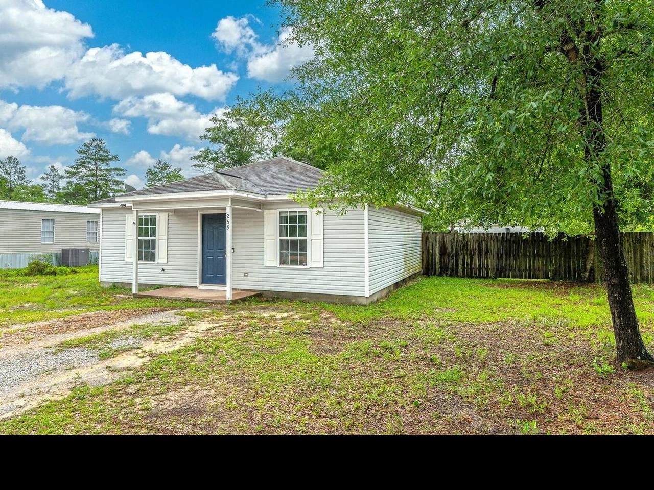 259 Cypress Avenue - Photo 1