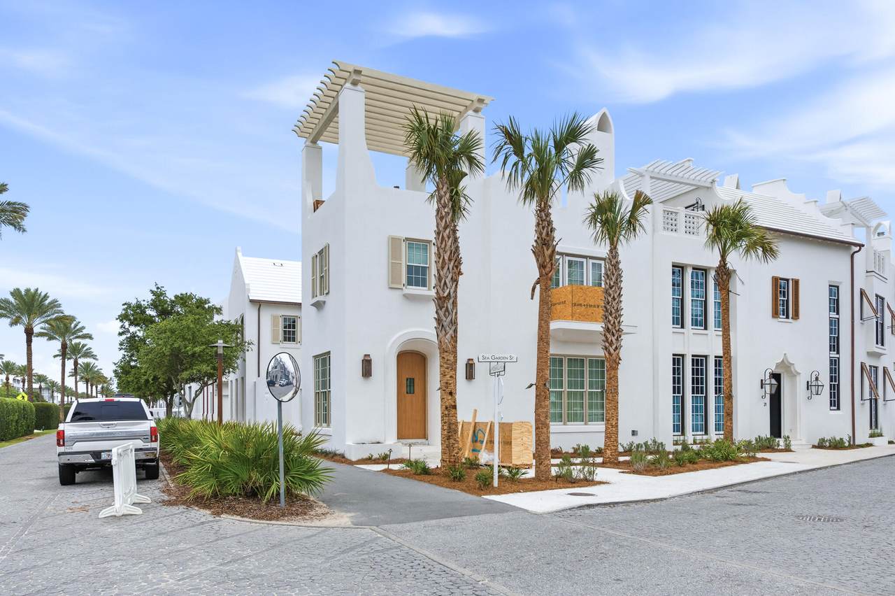 13 Sea Garden Street - Photo 1