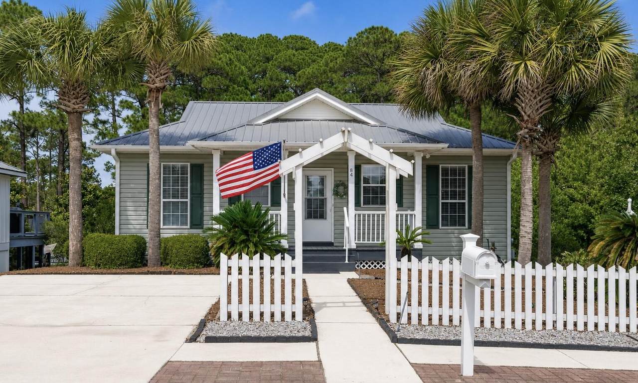 84 Tradewinds Drive - Photo 1