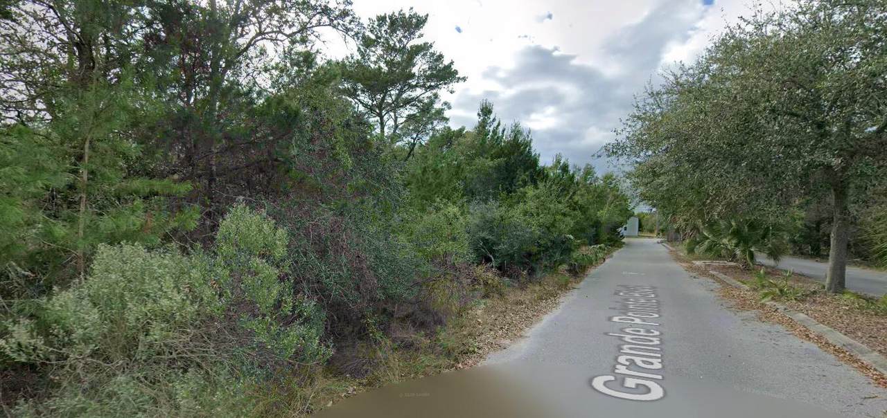 # Holly Leaf Lane - Photo 1