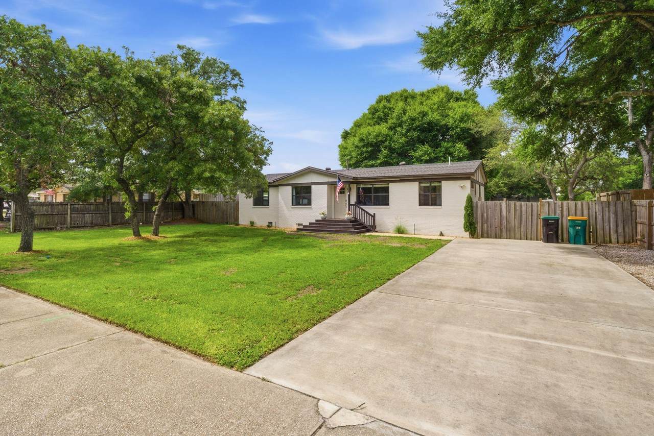 623 Mimosa Avenue - Photo 1