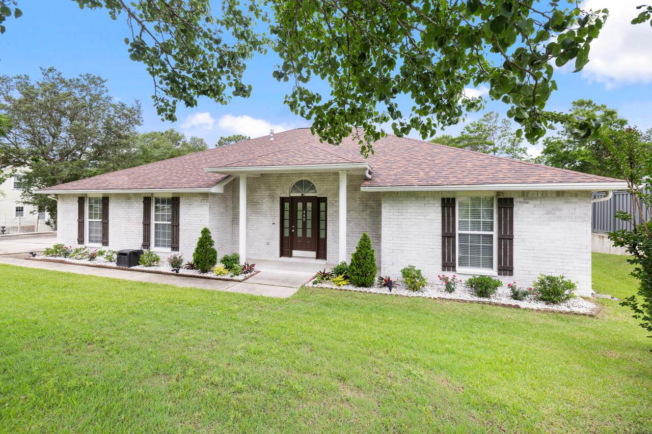 449 Ruckel Drive - Photo 1