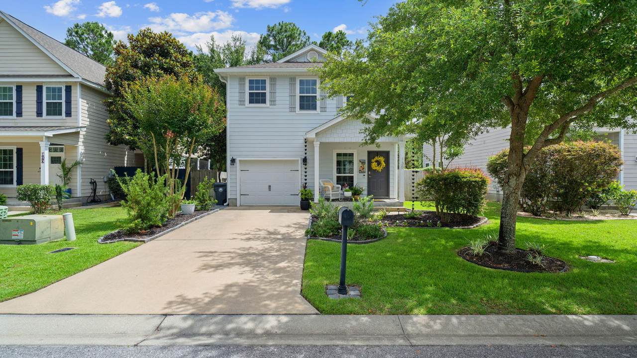 130 Mosaic Oaks Circle - Photo 1