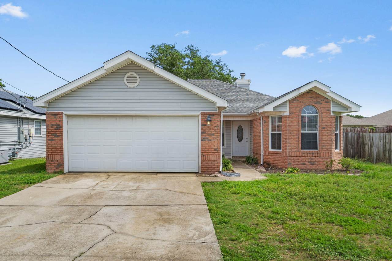 305 Danielle Court - Photo 1