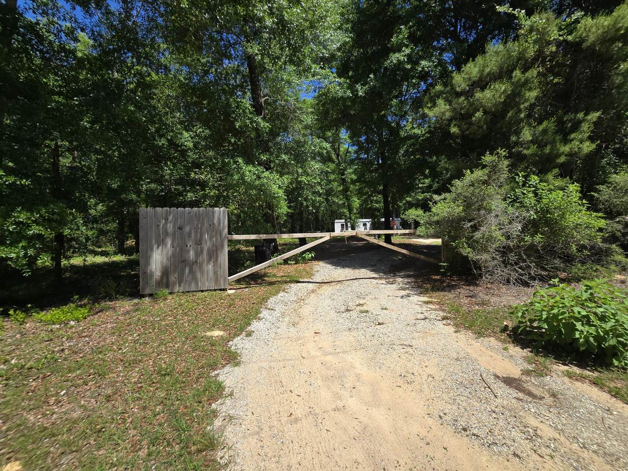 25 Caswell Drive - Photo 1