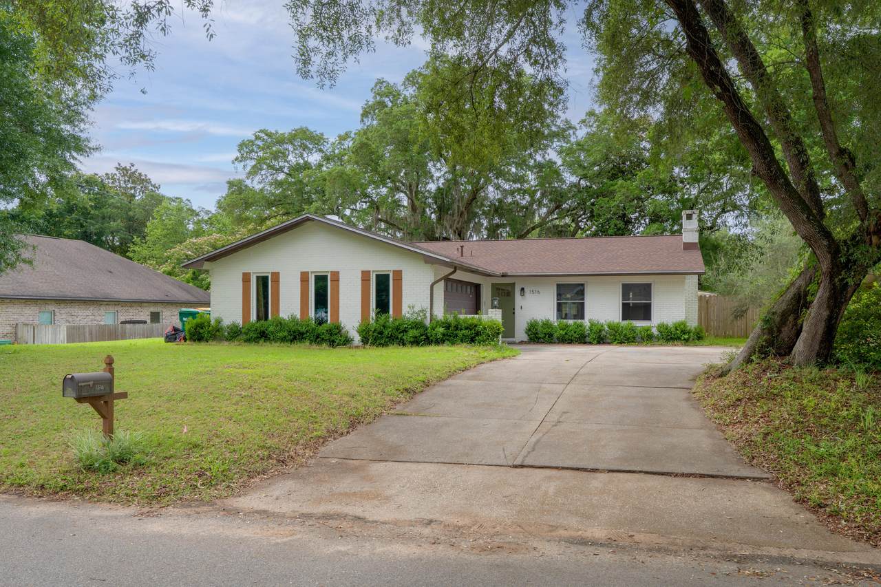 1516 18th Street - Photo 1