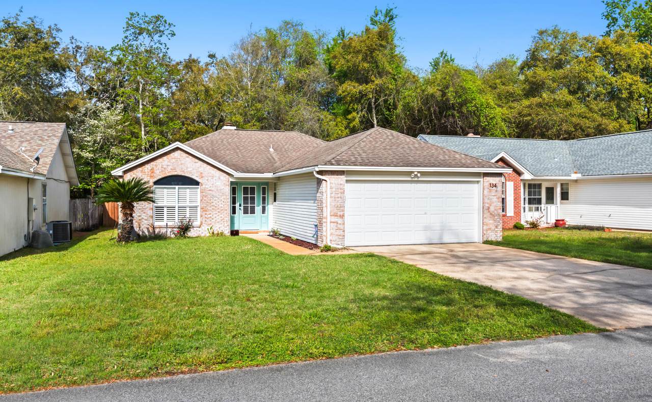 134 Wright Circle - Photo 1