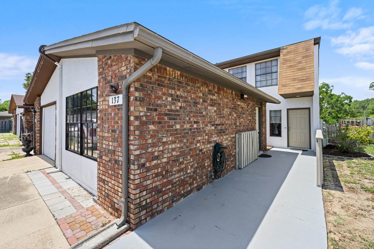 137 5th Avenue - Photo 1
