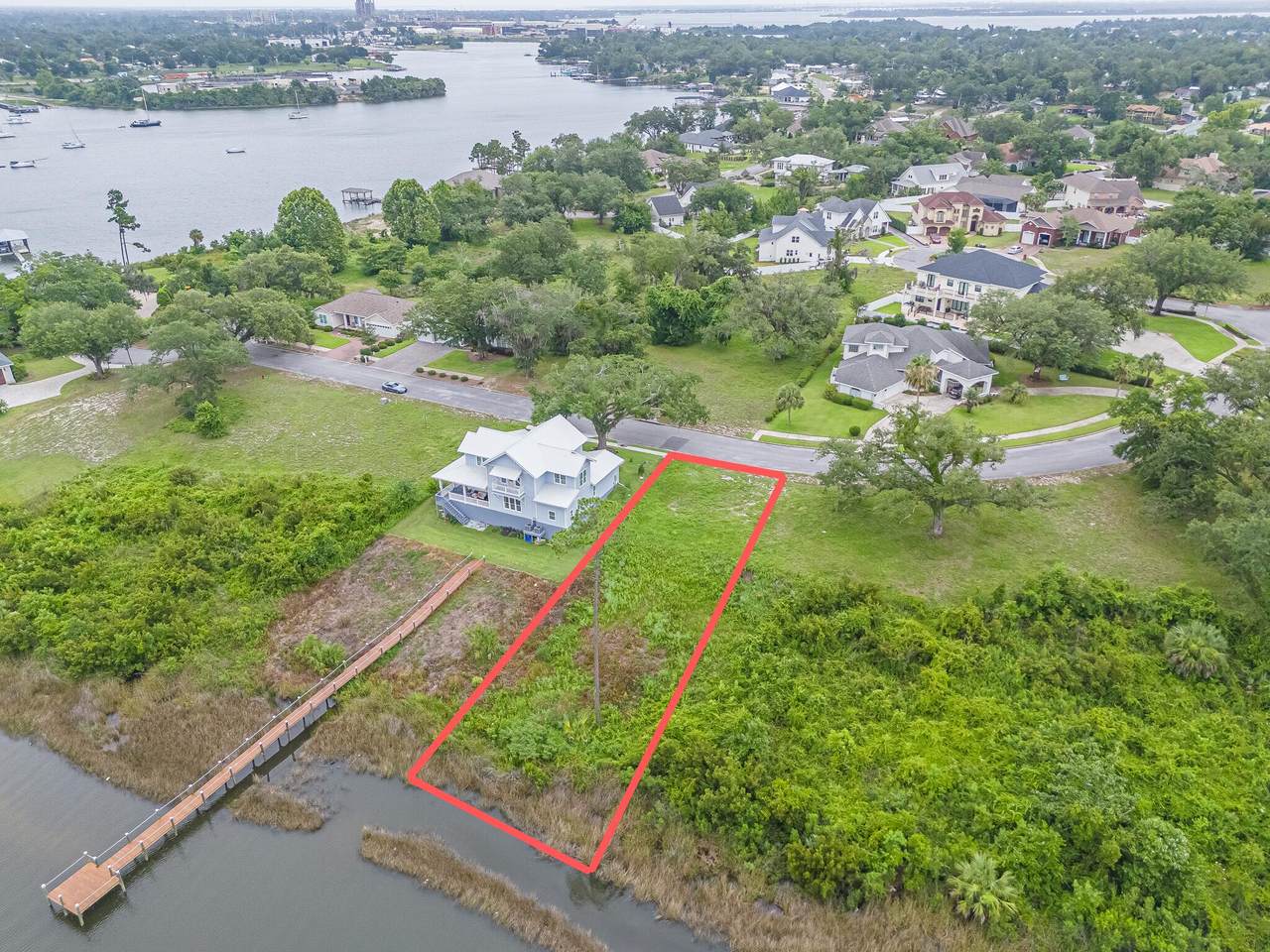 1112 Cove Pointe Drive - Photo 1