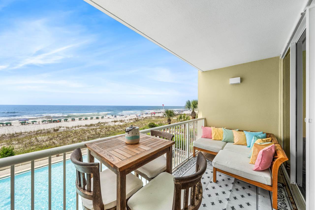 590 Santa Rosa Boulevard - Photo 1