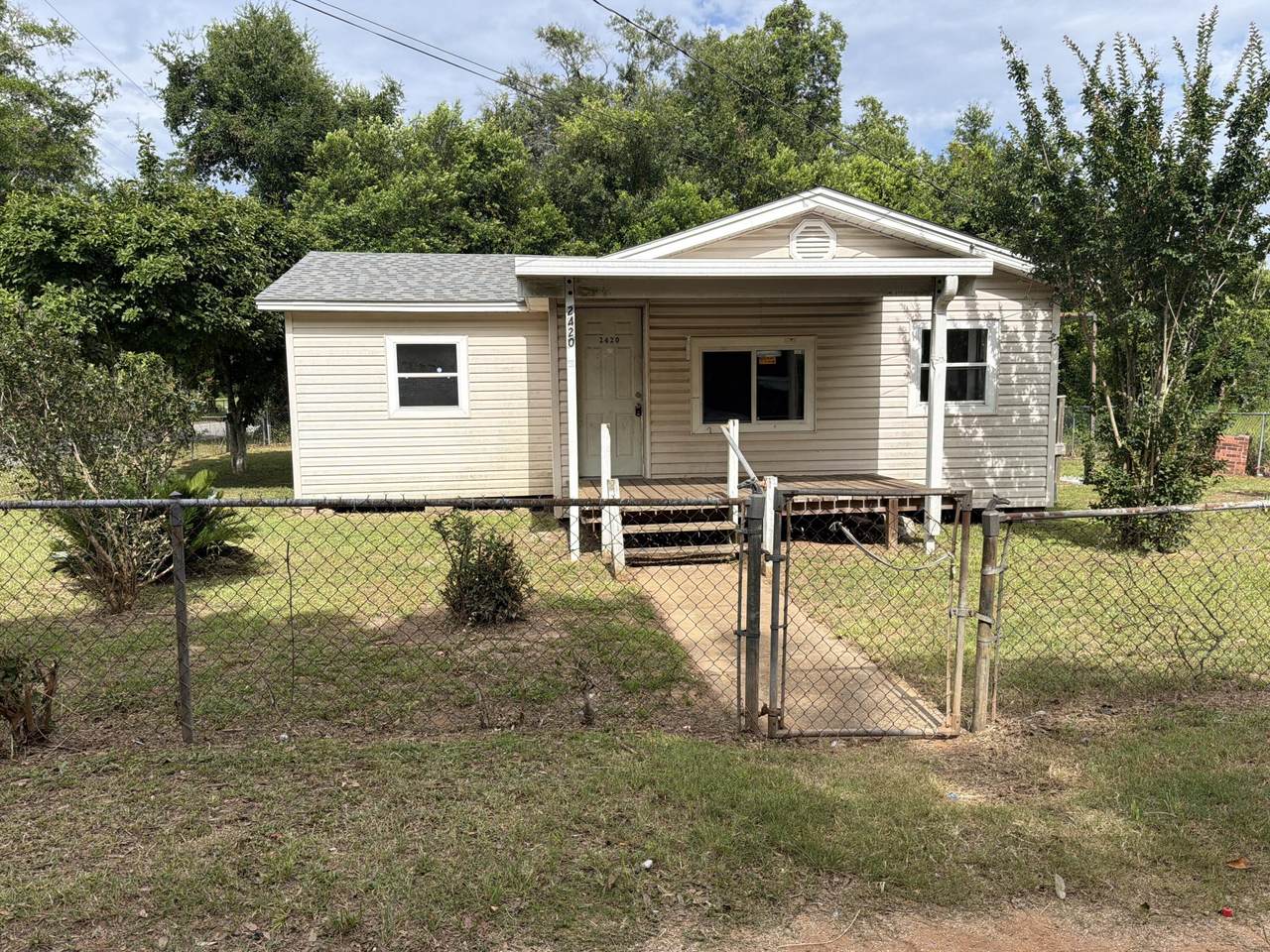 2420 U Street - Photo 1