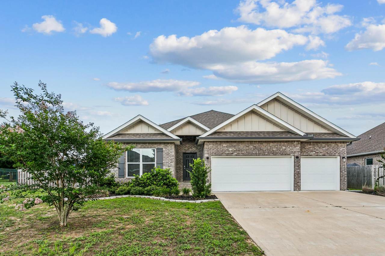 1129 Shoal River Drive - Photo 1