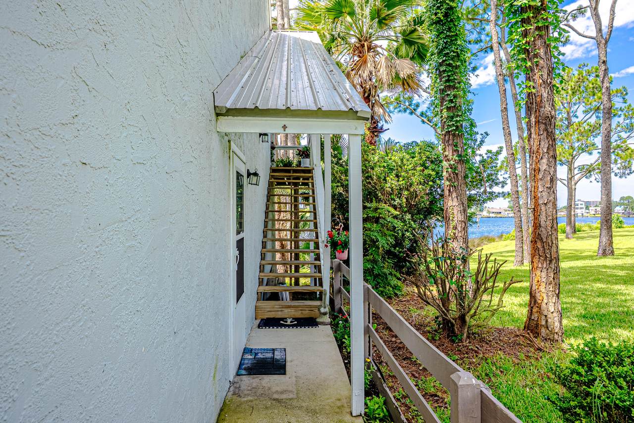 6909 Lagoon Drive - Photo 1