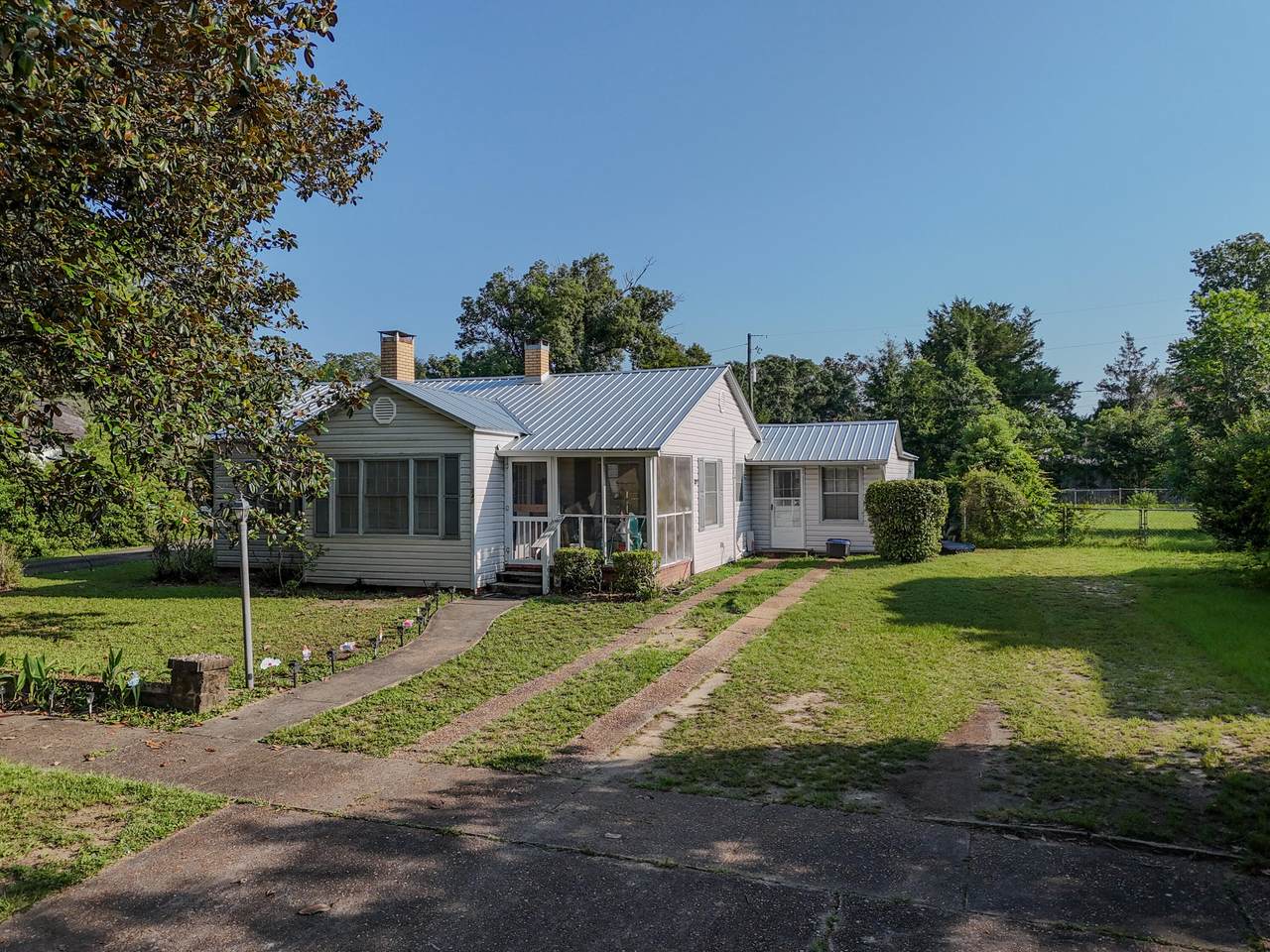 347 Park Avenue - Photo 1