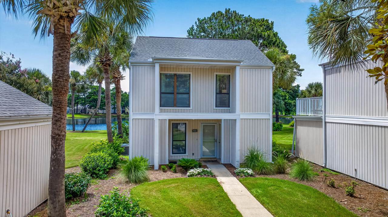 713 Sandpiper Drive - Photo 1
