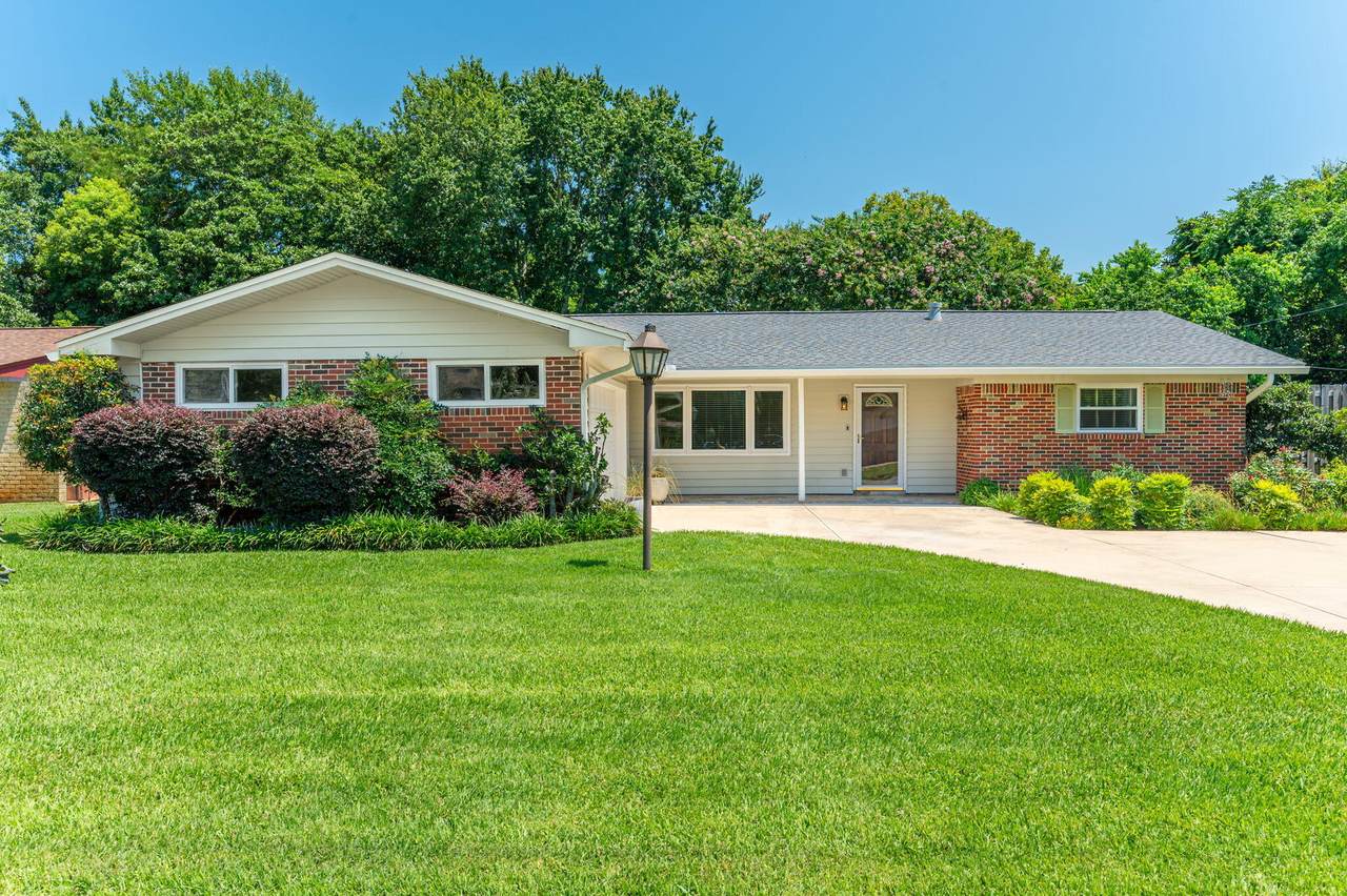 313 Holmes Boulevard - Photo 1