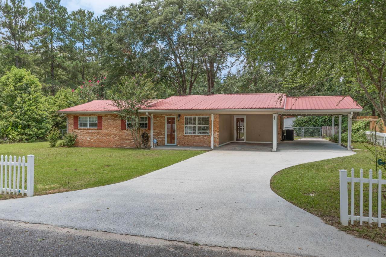 116 Lisenby Drive - Photo 1