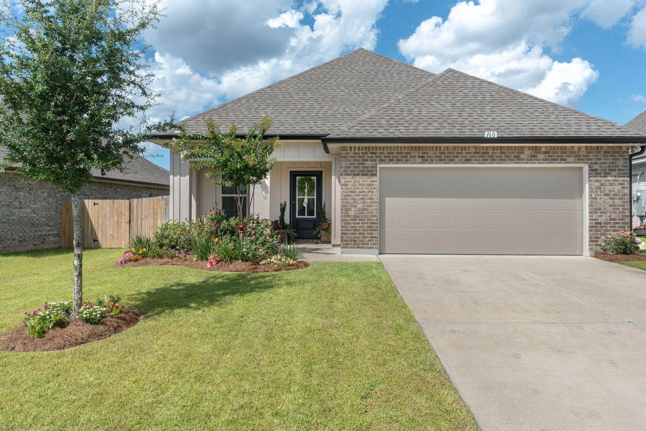 160 Hydrangea Boulevard - Photo 1