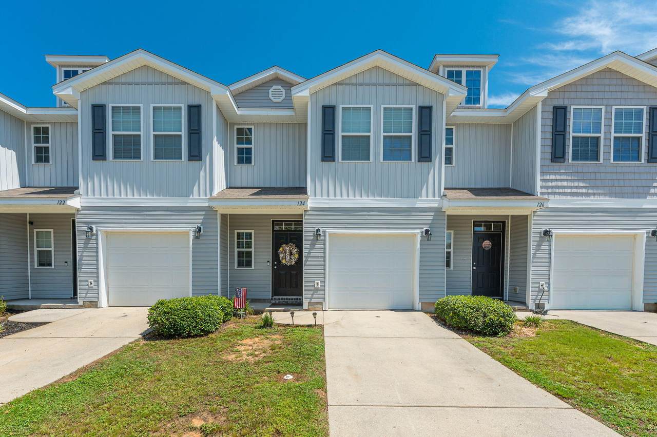 124 Iron Horse Drive - Photo 1
