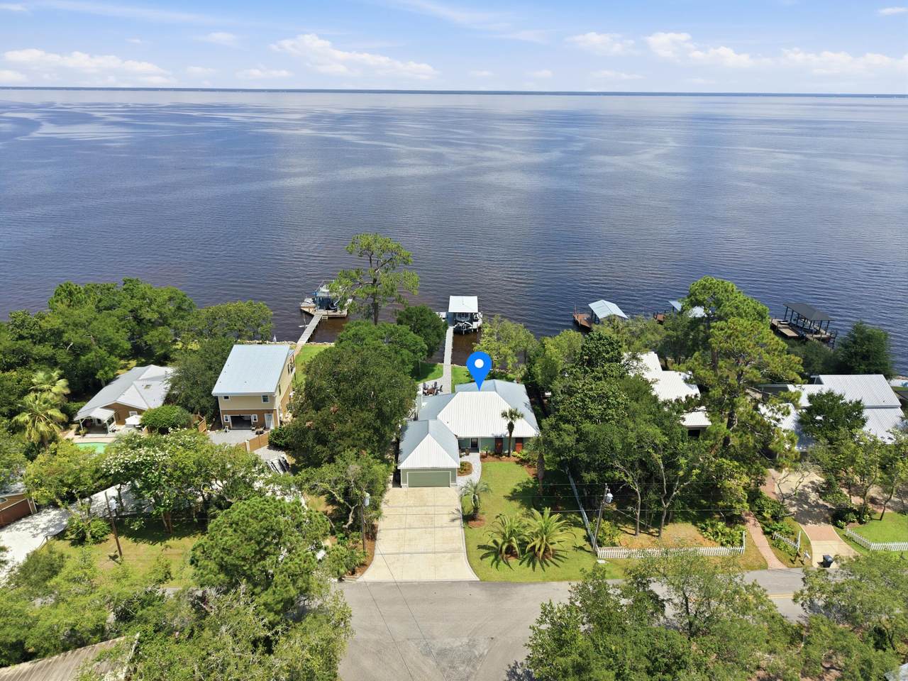 231 Bay Circle Drive - Photo 1