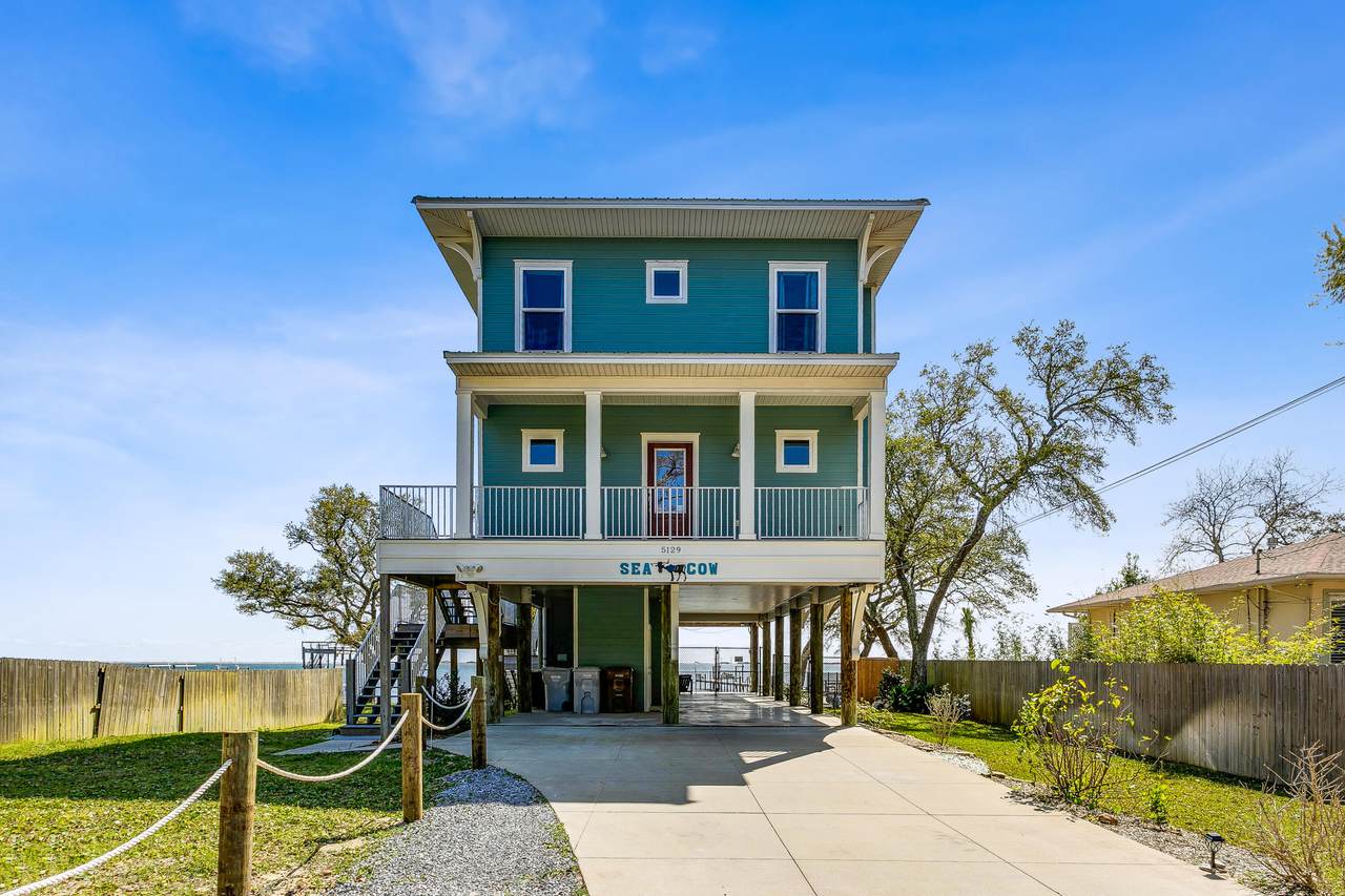 5129 Soundside Drive - Photo 1