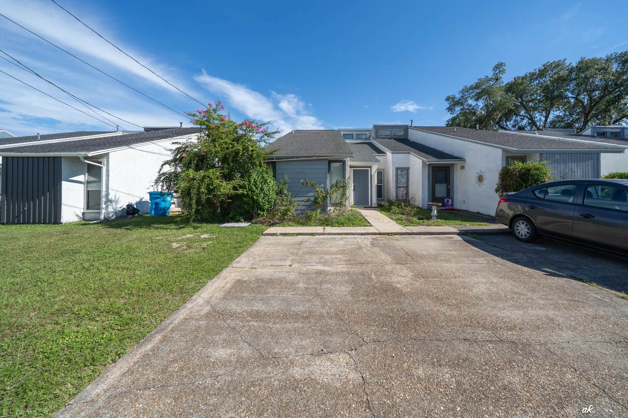 5010 Hickory Street - Photo 1