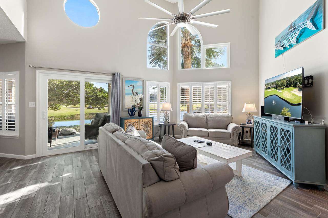982 Northshore Drive - Photo 1