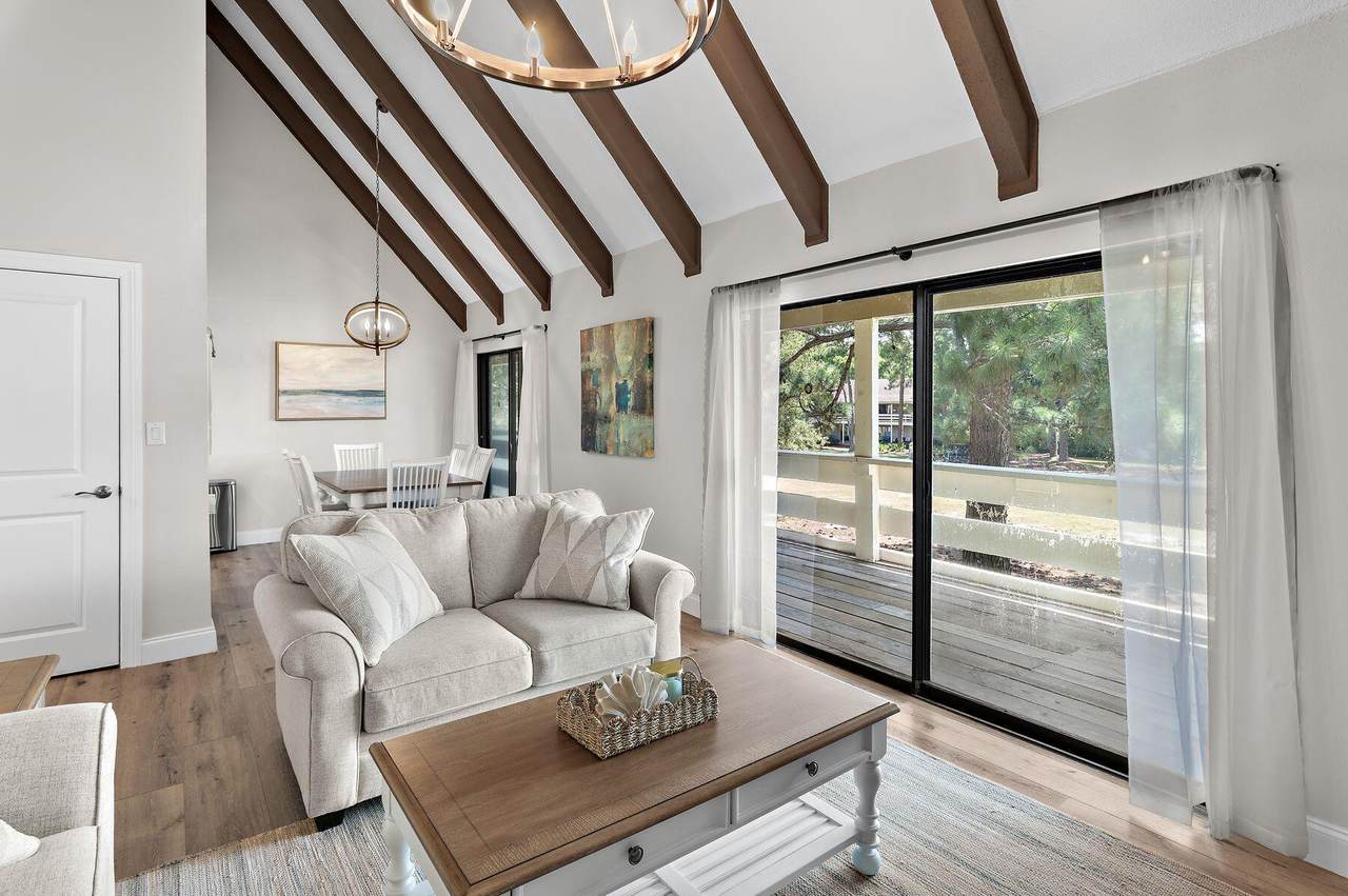 373 Sunset Bay - Photo 1
