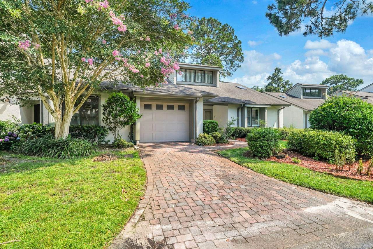 134 Gleneagles Drive - Photo 1