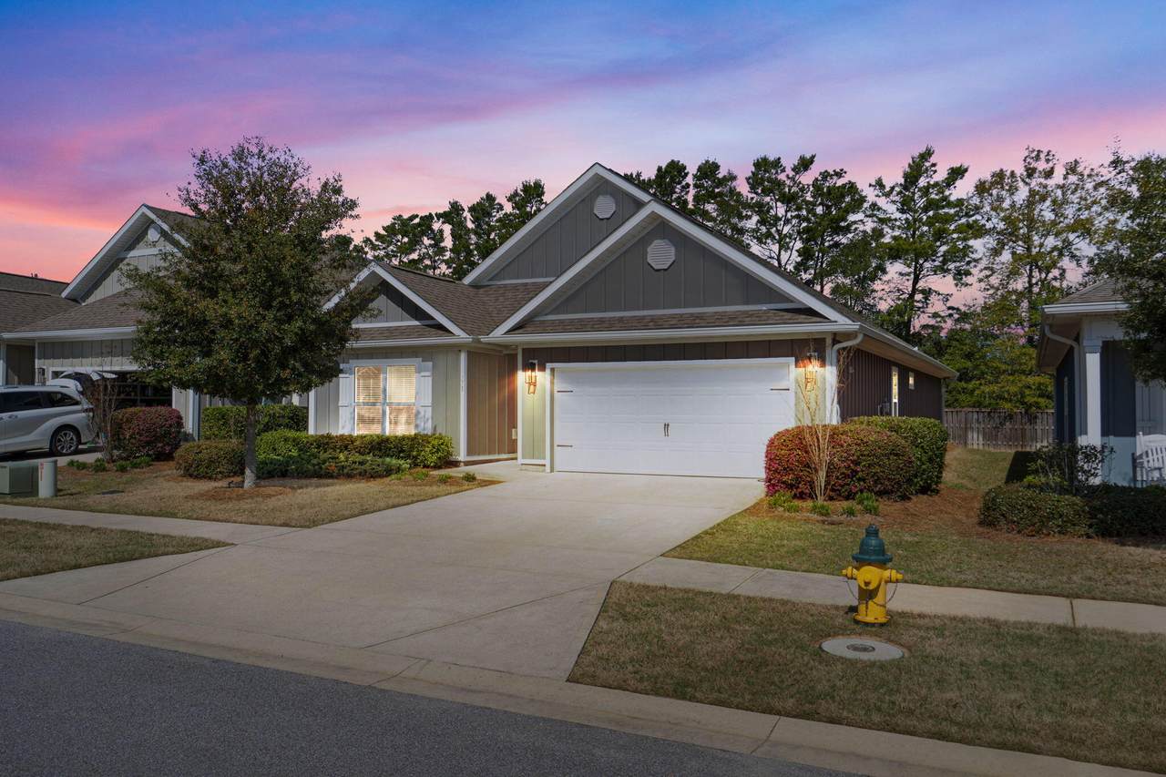 371 Lightning Bug Lane - Photo 1