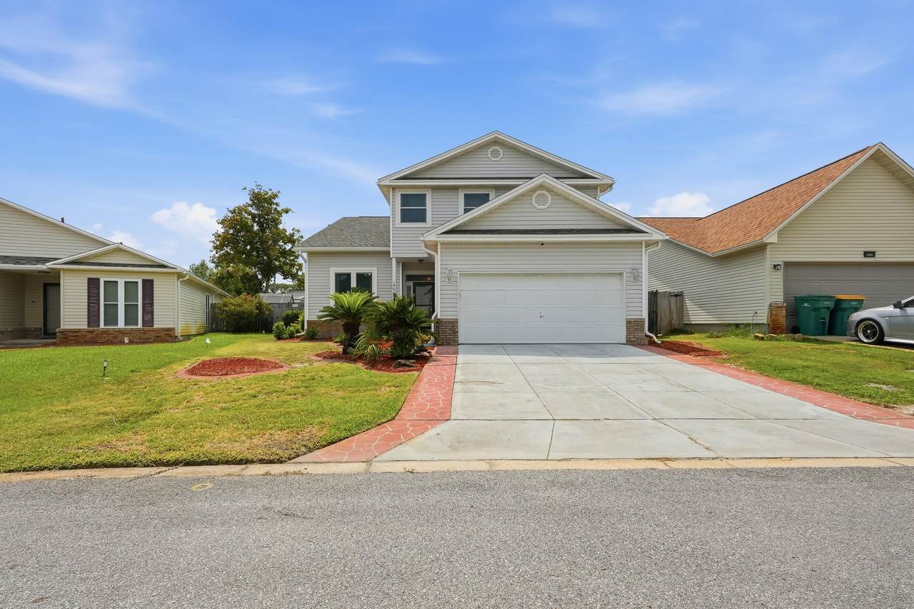 404 Springate Court - Photo 1