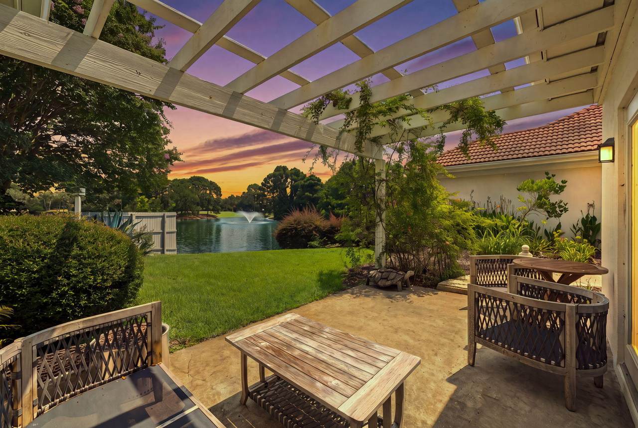 8012 Legend Creek Drive - Photo 1