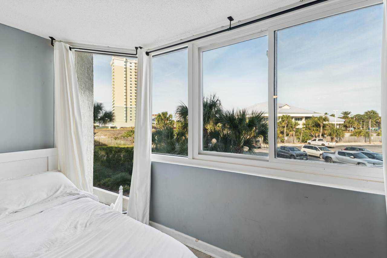 8817 Thomas Drive - Photo 1