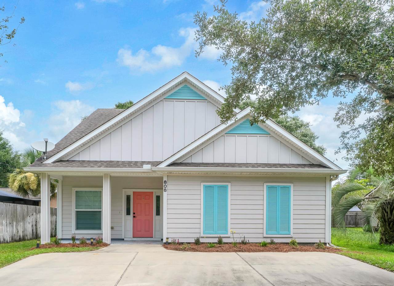 808 Willow Street - Photo 1